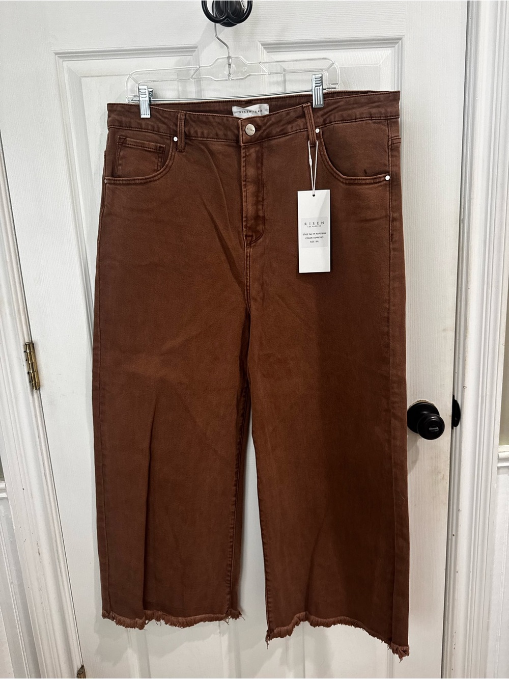 Relaxed Brown women’s Jeans with Raw Hem